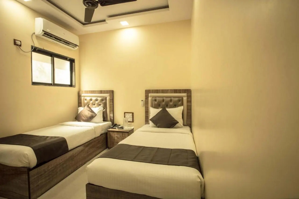 Hotel Apsara - NearJ J Hospital Mumbai
