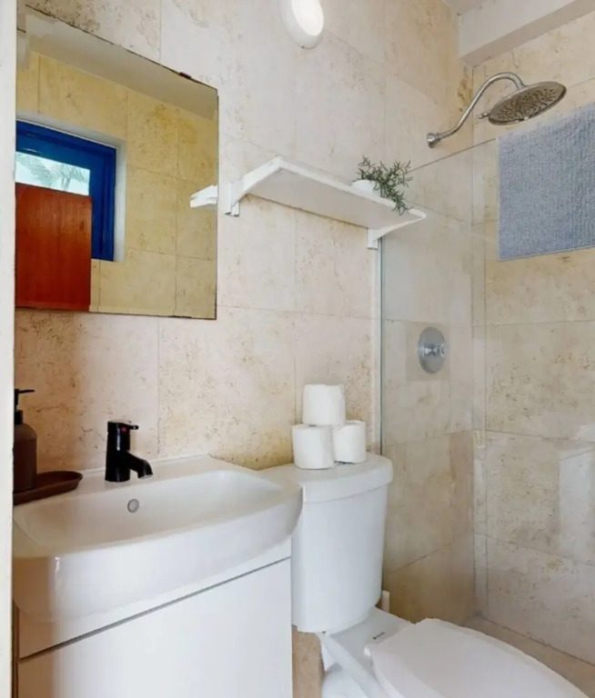Ocean Park 1BD-1BA-Pool Walktobeach -IV