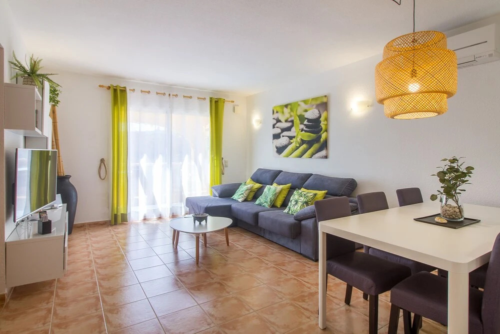 New Apartment With Charm by Robertapatments