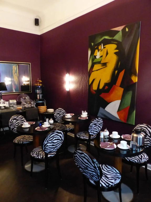 ArtHotel Connection
