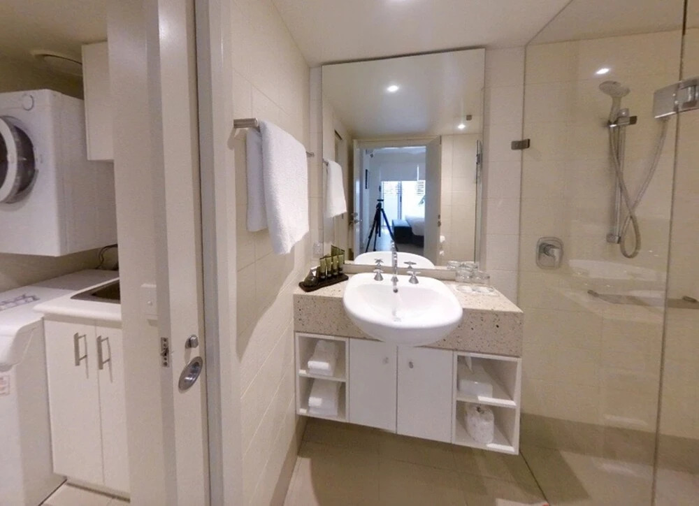 4111 Beach Club Direct Pool Access