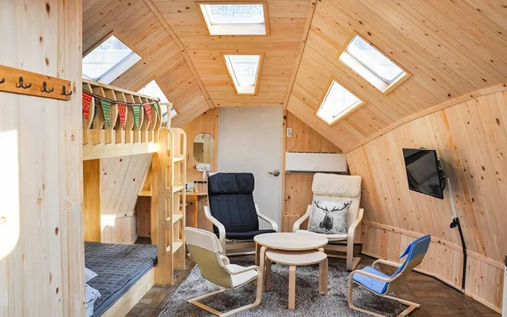 Geojedo Stone Hill Glamping Pension