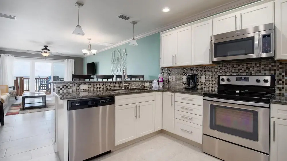 Beautiful Townhome Right On The Gulf - Get Ready To Relax