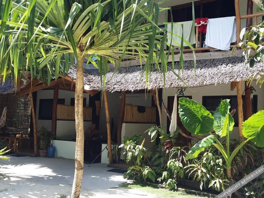 Matanjak Guesthouse and Surfshop