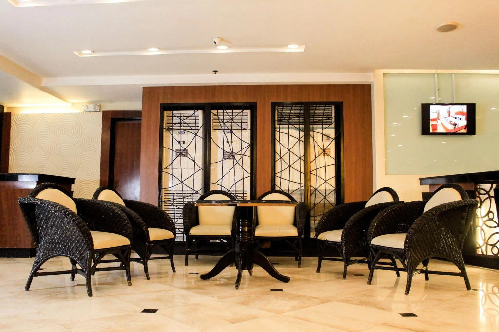 Palm Hotel Manila