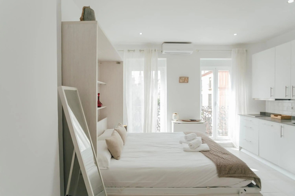 One&Lux El Salvador - Central Studio with a Stunning View