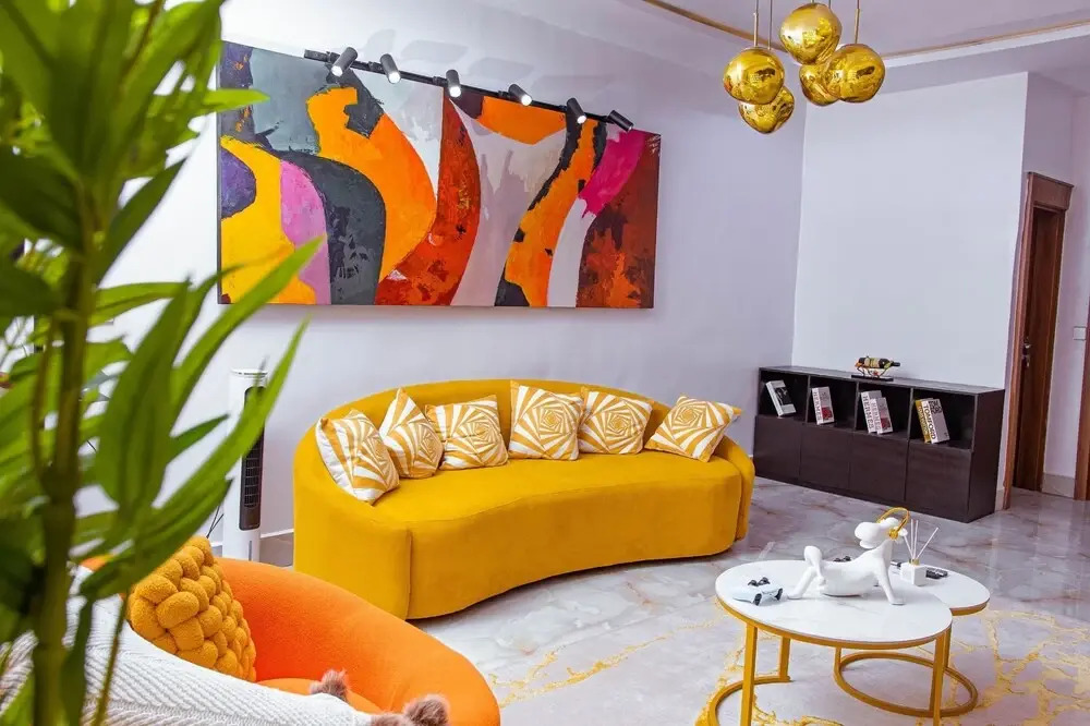 TM Luxe Stays Apartment