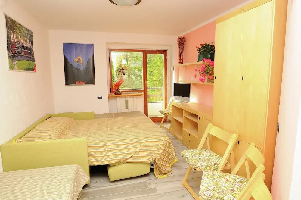 Matterhorn View Apartment in Breuil-Cervinia near Ski Area