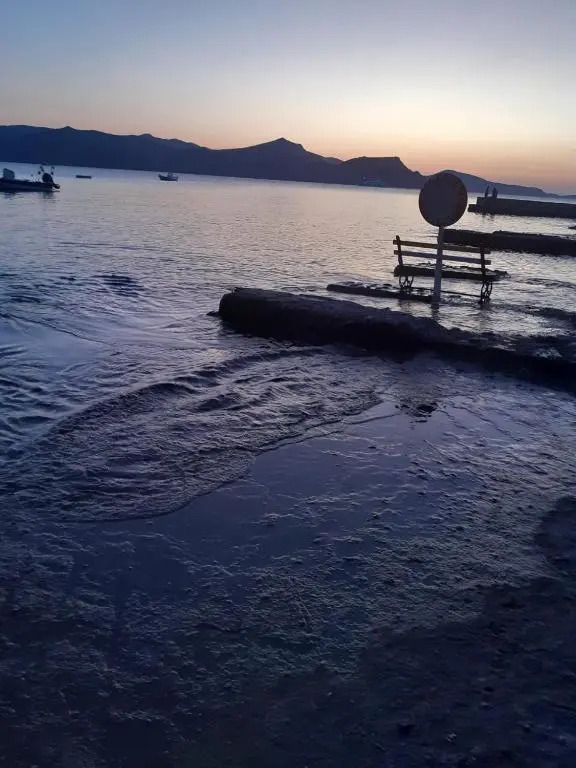 Drougas' Sea House