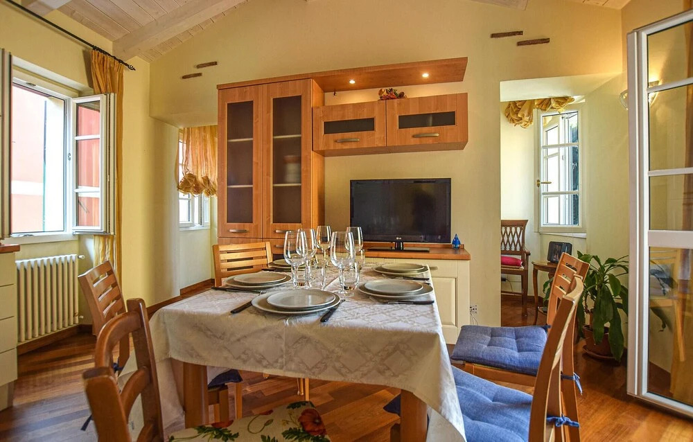 Beautiful Apartment in Imperia With 2 Bedrooms and Wifi