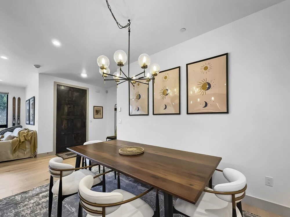 541 Center Circle 3br 3.5ba 3 Bedroom Townhouse by RedAwning