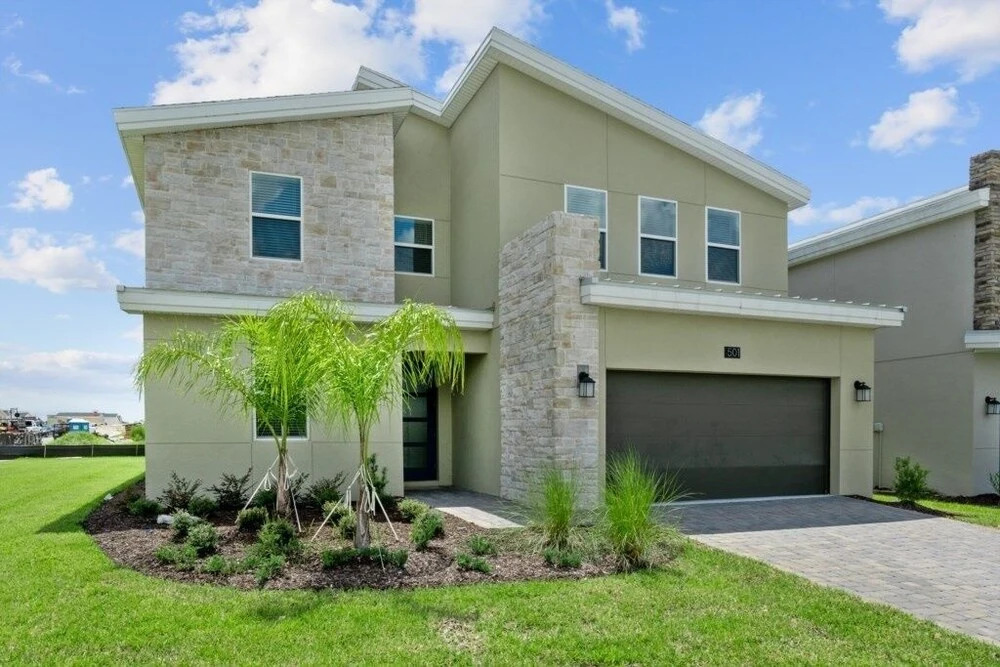 Glamorous 6-Bed With Private Pool/Spa home