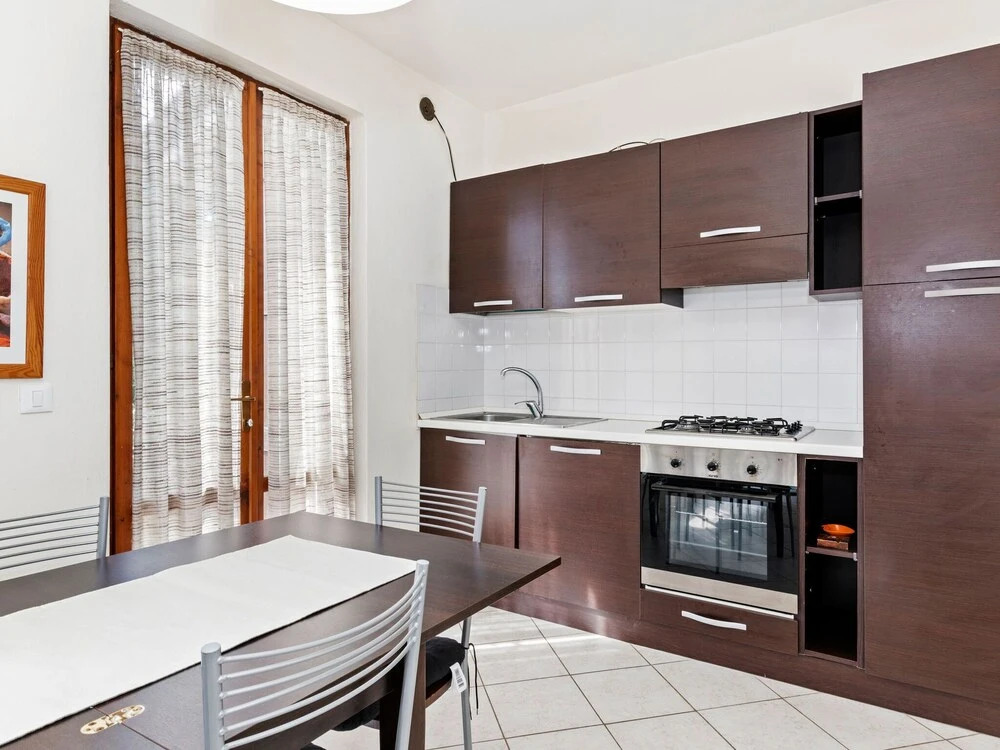 Comfortable Apartment With Library And Swimming Pool