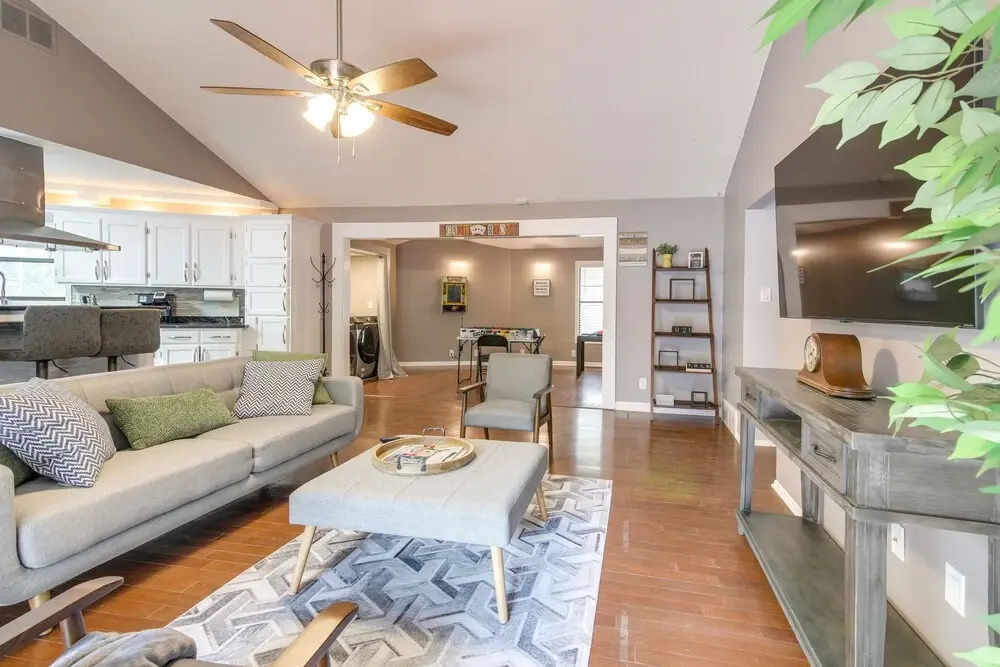Memphis Family Home w/ Deck & Games