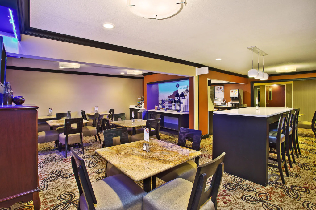 Holiday Inn Express Hotel & Suites Wabash by IHG