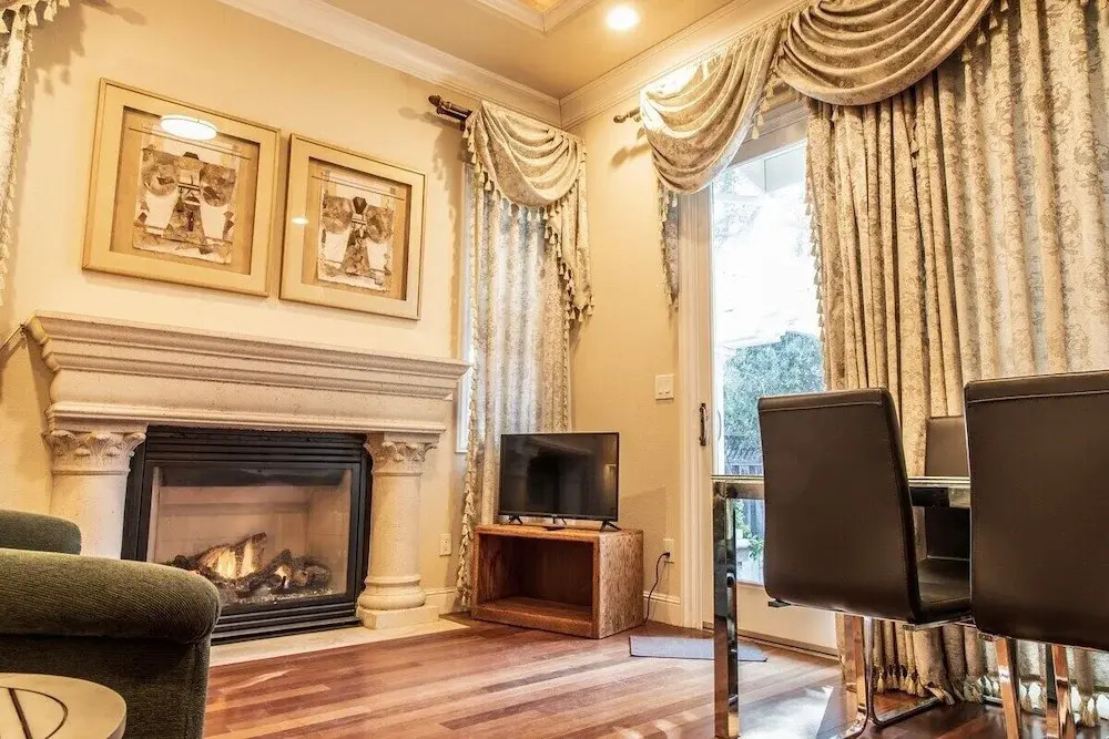 Elegant 1-bedroom Suite in Cupertino