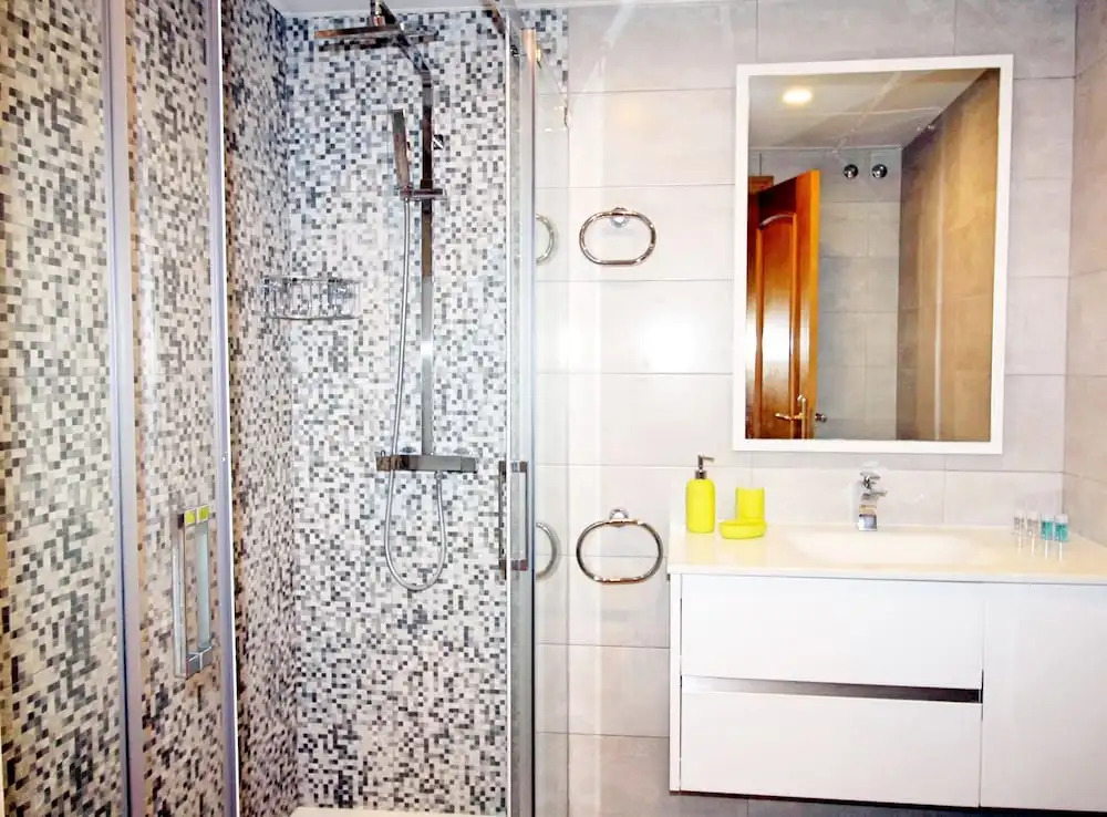 2º MTR - Marbella Temporary Rent 3 bedrooms Av del Mar