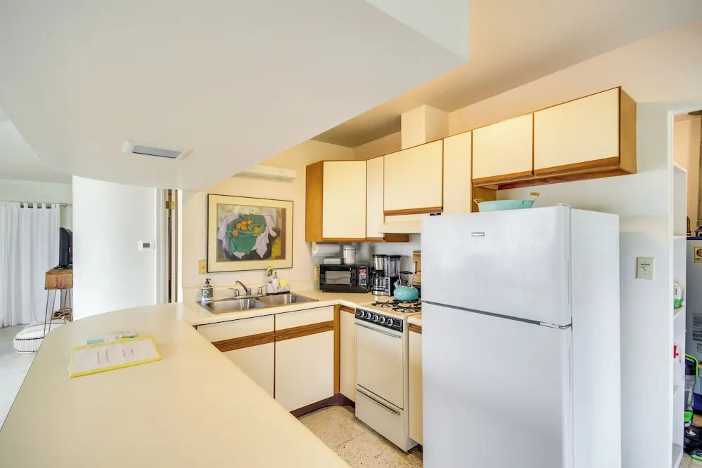 Walk to Ocean: Family Biloxi Haven w/ Pool & Patio
