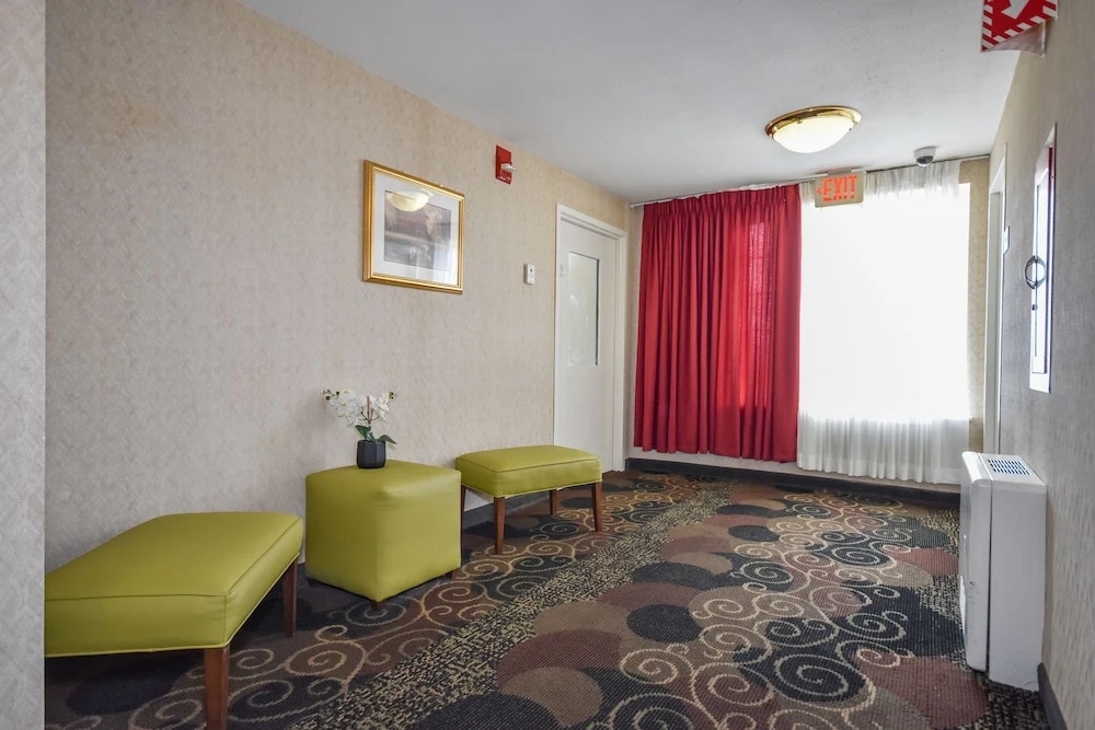 Charles River Inn