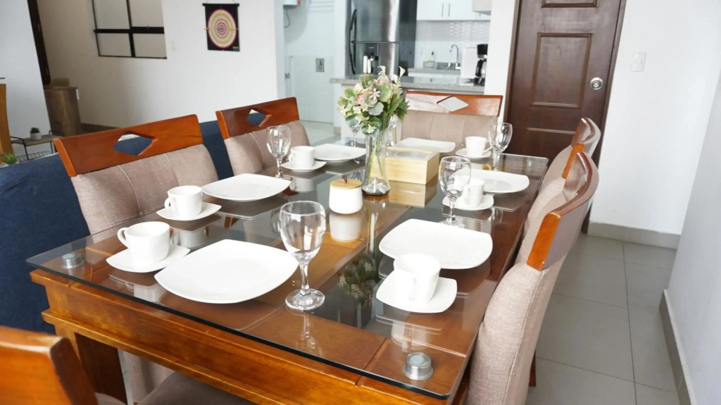 Casa Pillqu APARTAMENTOS PRIVADOS - 10min del Aeropuerto Lima PE