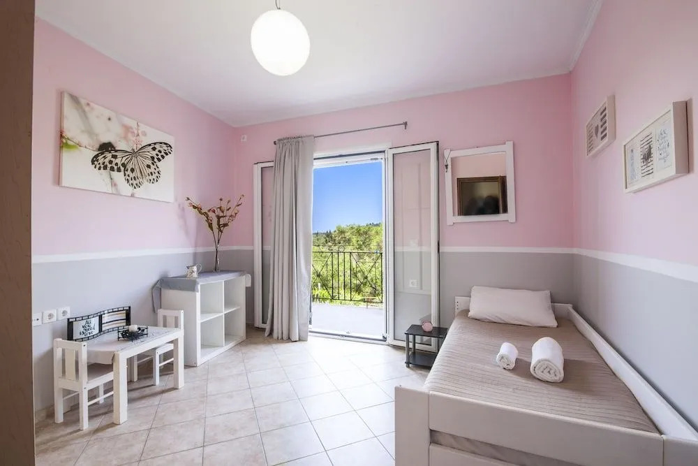 Marathias Luxury House near Beach