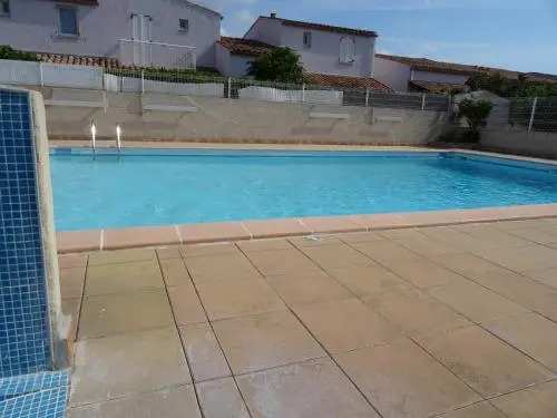 Languedoc Immobilier Villa Duplex Jardinet Piscine Plage - Hb278