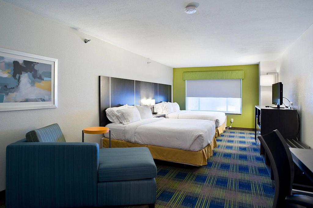 Holiday Inn Express Hotel & Suites Vermillion by IHG