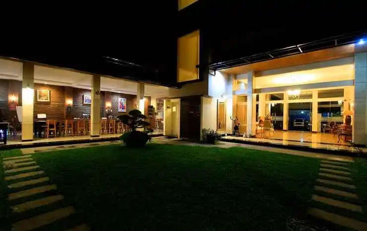 Sapphire Home Hotel