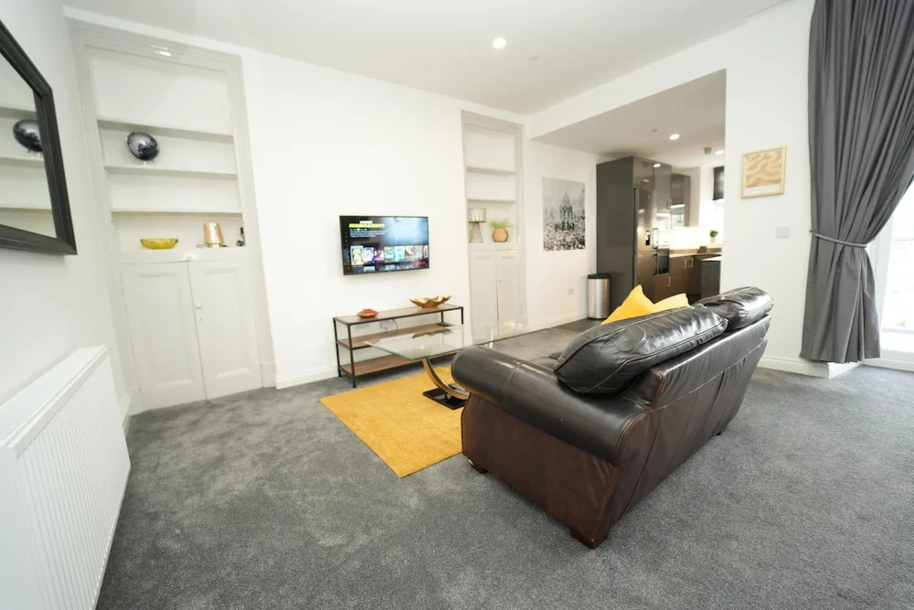 Immaculate 1-bed Apartment in Merthyr Tydfil