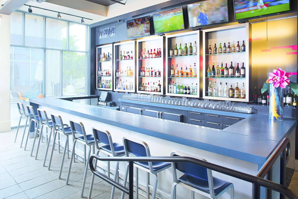 Aloft by Marriott Philadelphia Airport