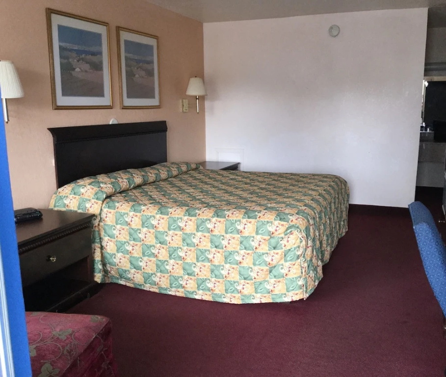 Belmont Inn and Suites