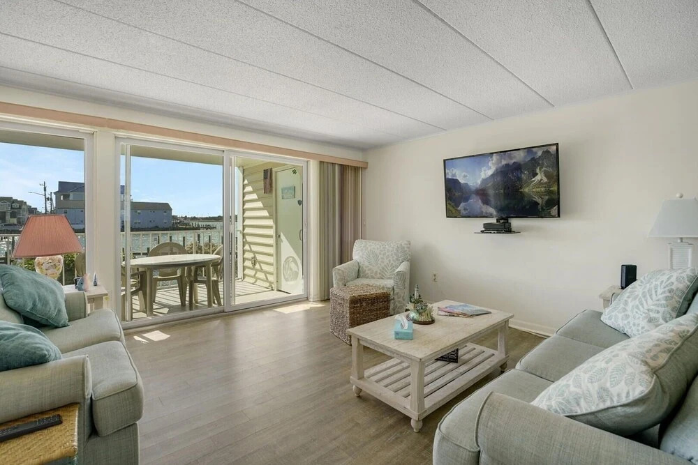 Thunder Island 139d 2 Bedroom Condo by RedAwning