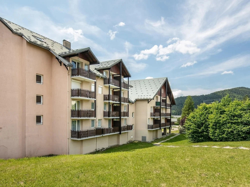 Quiet Alpine Stay Near Vercors