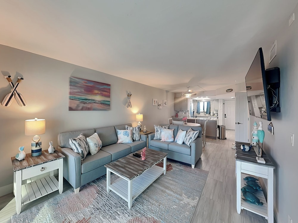 Seaside 4 by Distinctive Beach Rentals