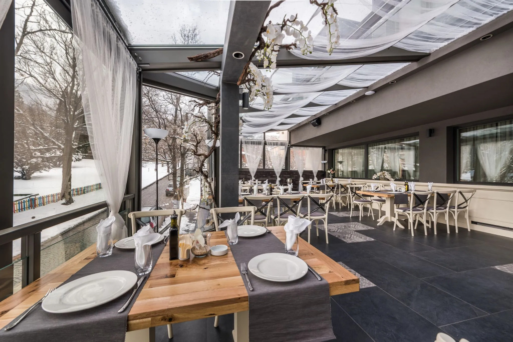 All Seasons Residence Design Hotel