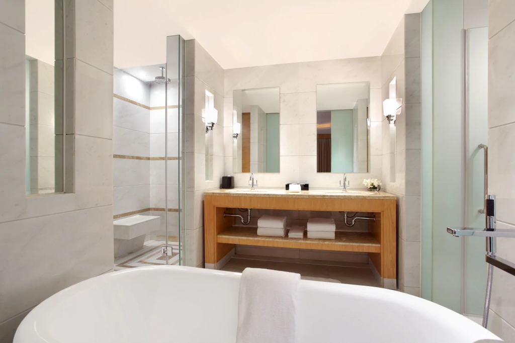 Sheraton Zhoushan Hotel