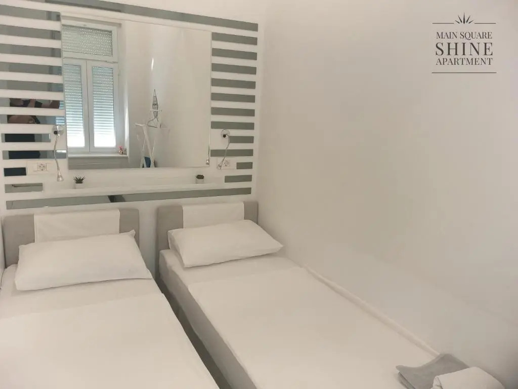 "Shine"Apartment-right on the Main Square 2BDR New Historic Property