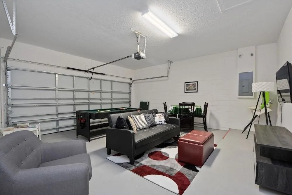 4 at Bella Vida 105029 - 4 Br home by RedAwning