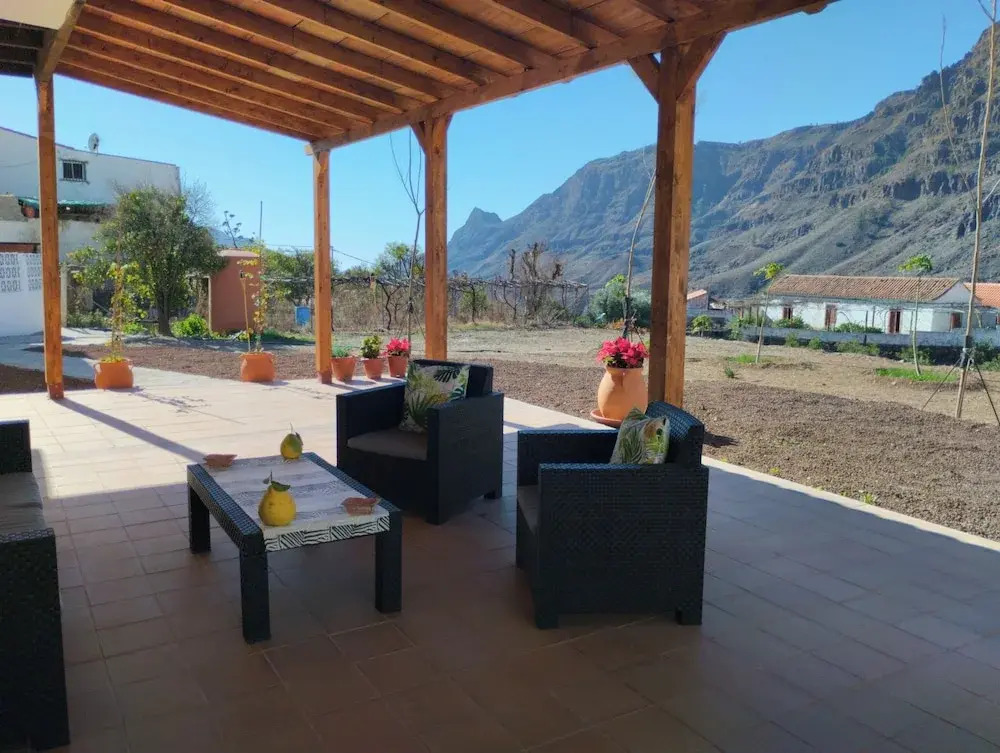 La Casita Fataga Sleeps 4 With Garden