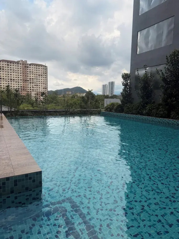 Downtown Retreat 2BR at Neu Suites