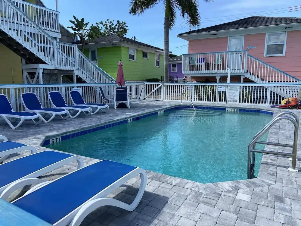 Holiday Court 19 - Snug Harbor