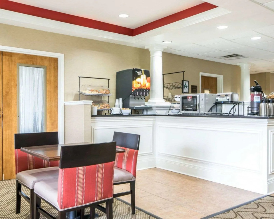 Fairfield by Marriott Inn & Suites Louisville Airport