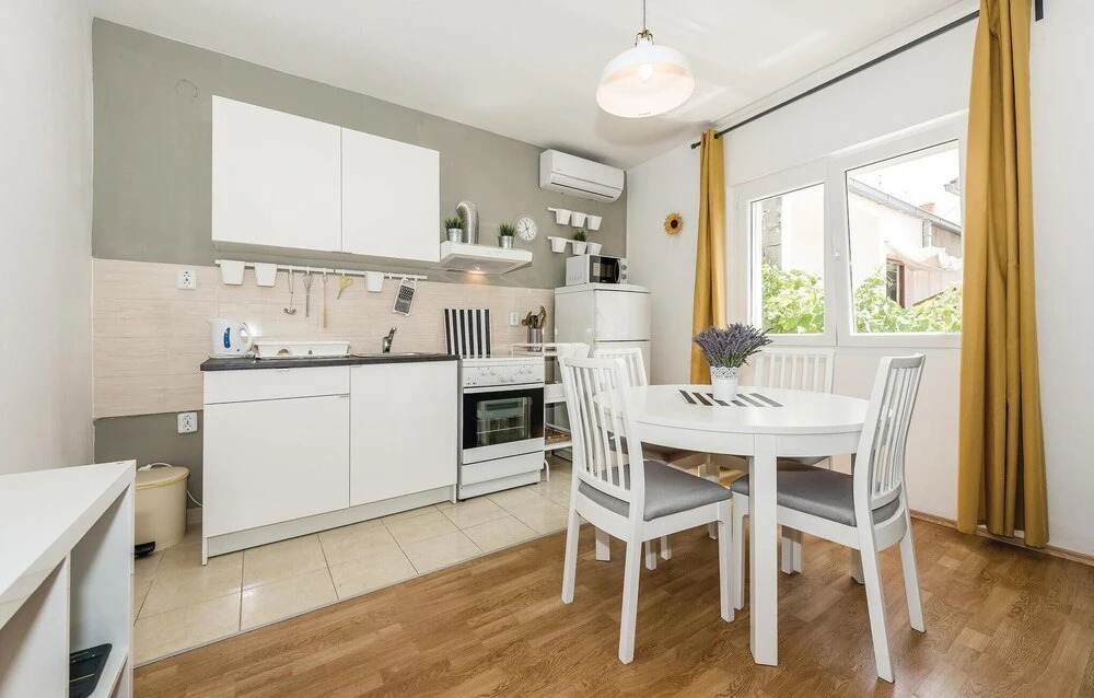 Amazing Home in Rogoznica With Wifi and 3 Bedrooms