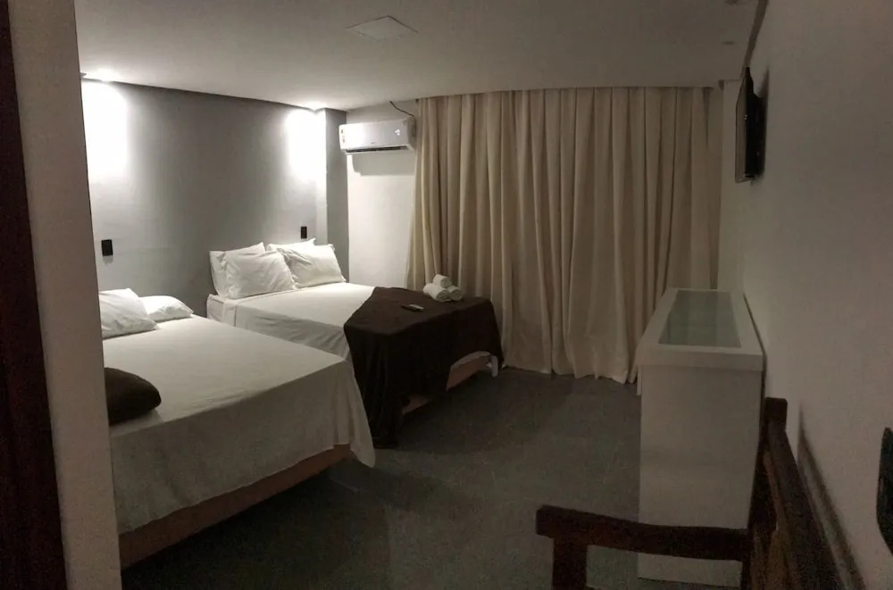 Milos Hotel Icaraizinho