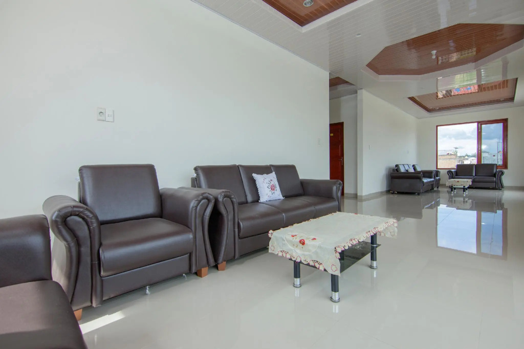 OYO 1819 Aries Hotel