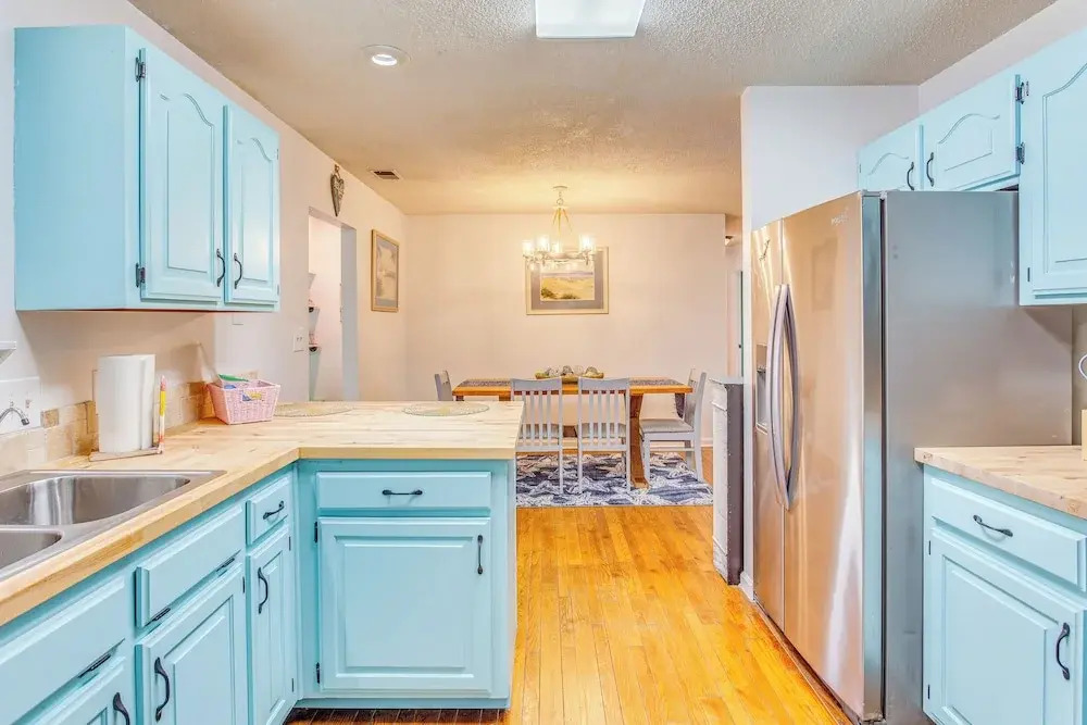 3 Mi to Ocean: Home w/ Deck in Little River!