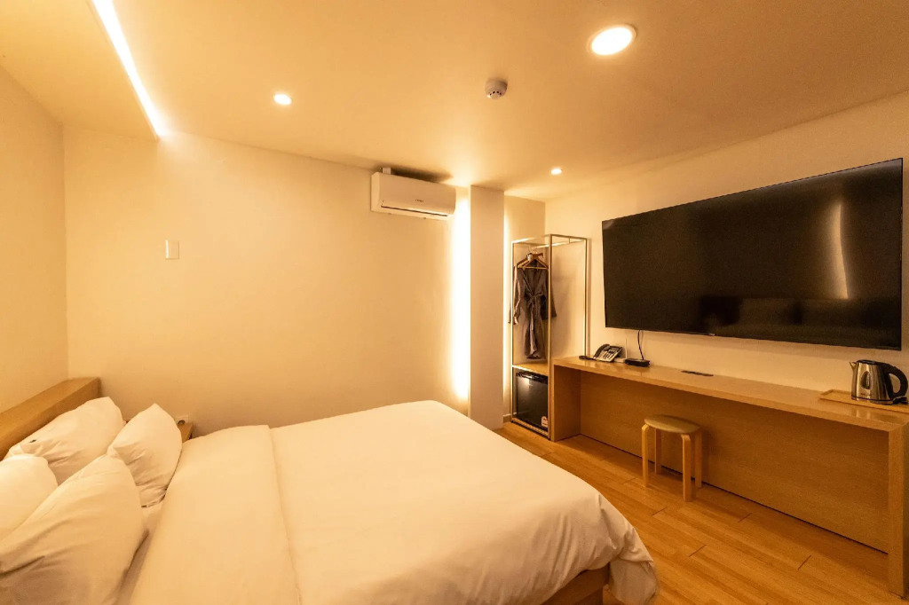 H Avenue Chuncheon