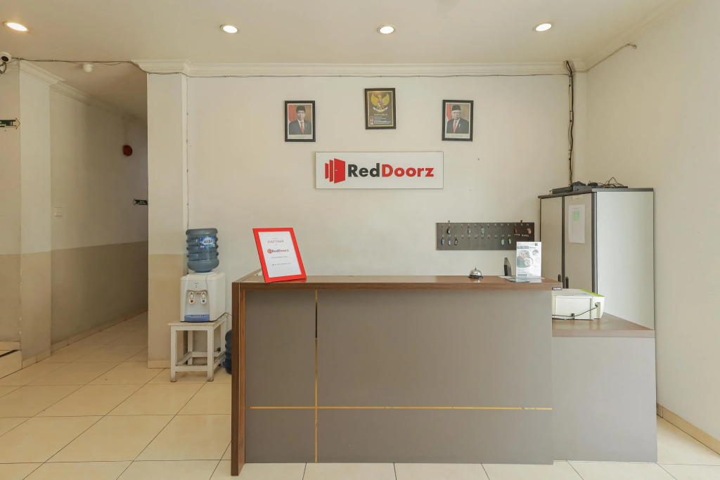 RedDoorz near Juanda Airport T1