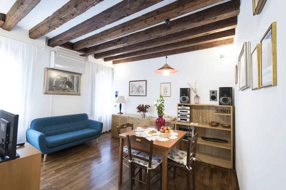 Smart Venice Apartments