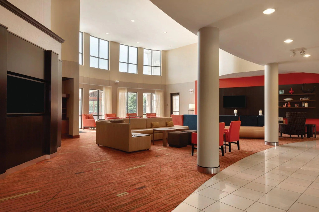 Sonesta Essential Junction City